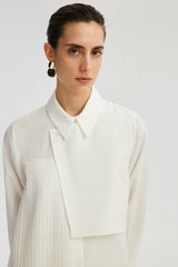 Hochwertige Bluse – modernes Statement-Piece mit raffiniertem Detail- MAJESTIC WINTER