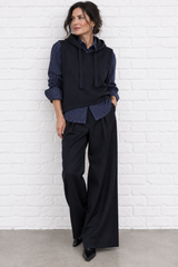 Oversize-Hemd mit feinen Streifen & Statement Knöpfen – TWILIGHT WINTER