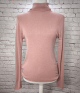 Rollkragen-Pullover aus Kaschmir und Wolle- Altrosa
