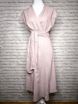 Leinen- Midikleid mit Bindegürtel- Altrosa