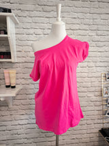 BIO COTTON T-SHIRT MIT GERADEM ÄRMEL UND AUFGEROLLTEM ÄRMELSAUM - Heller Sommer Winter