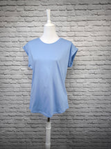 BIO T-SHIRT MIT GERADEM ÄRMEL UND AUFGEROLLTEM ÄRMELSAUM - HELLER SOMMER