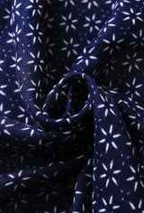 Schal Dunkelblau gemustert mit Quasten