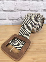 Baststrohgürtel mit Holzschnalle- Gestreift