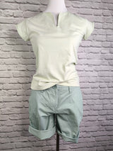 Chino-Bermuda-Shorts- Salbeigrün