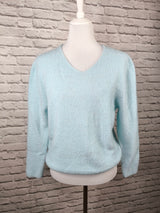 Flauschiger Alpaka Pullover mit V- Ausschnitt- Himmelblau
