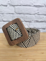 Baststrohgürtel mit Holzschnalle- Gestreift