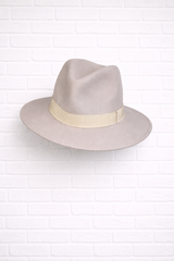 Klassischer Fedora-Hut aus Wolle - GENTLE SPRING