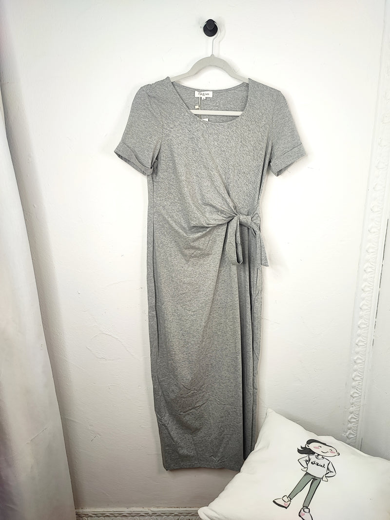 T- Shirt- Kleid mit drapiertem Knoten- Graumeliert