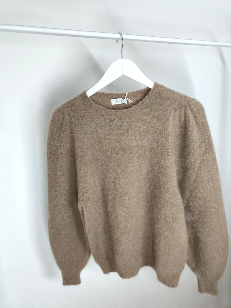 Weicher Baby-Alpaka-Pullover in Bio- Qualität mit gerafften Schultern- Taupe