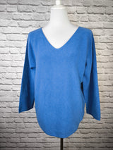 Weicher V- Pullover aus Viskose mit Rundsaum- Blau