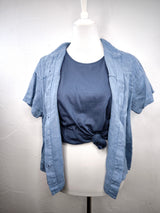 BIO COTTON T-SHIRT MIT GERADEM ÄRMEL UND AUFGEROLLTEM ÄRMELSAUM - VINTAGE BLUE
