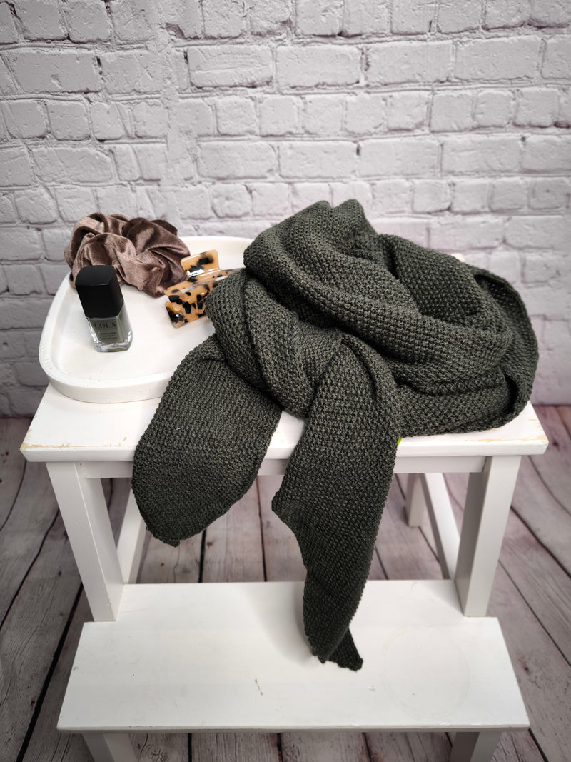 Dreieck Strickschal- abgegrautes Khaki