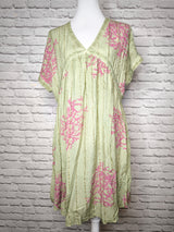 Easy-to-wear Sommer Tunikakleid- Pistazie