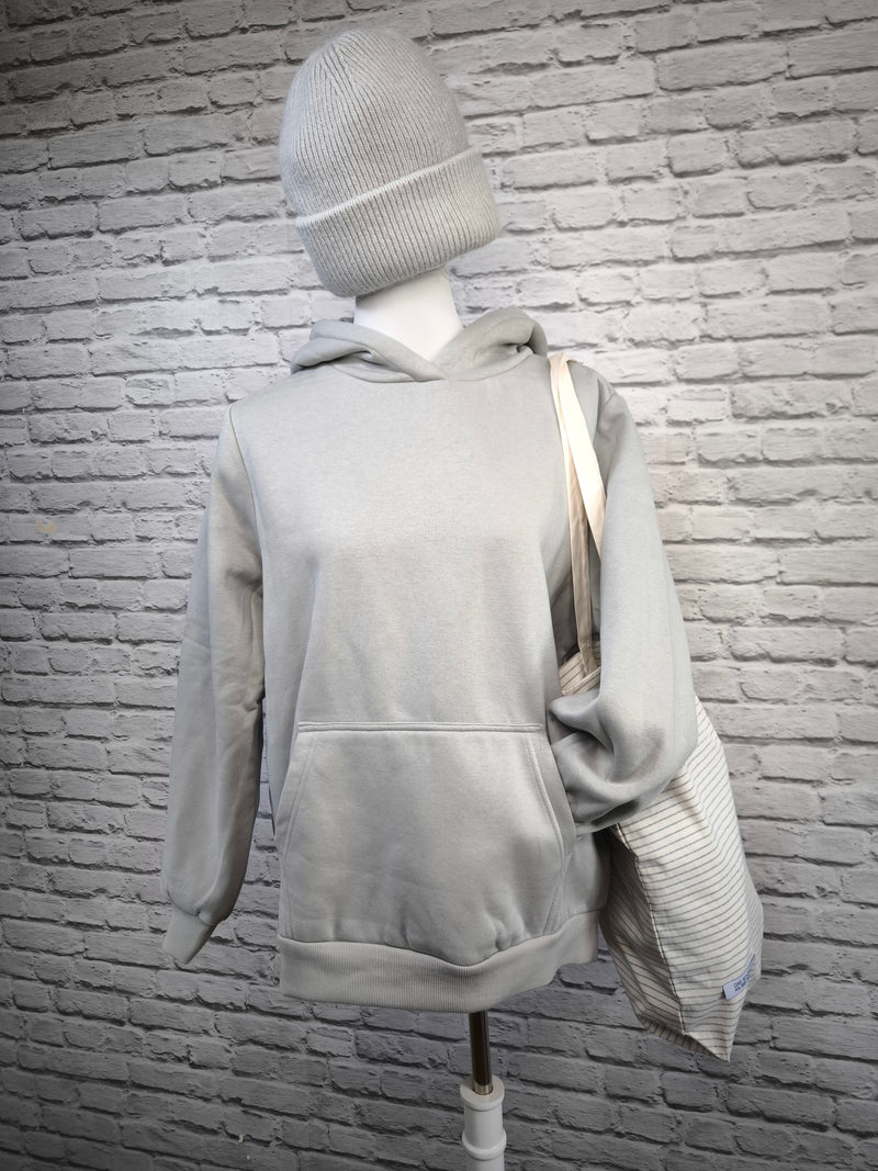 FLUFFY HOODIE- DUNKLER FRÜHLING SOMMER