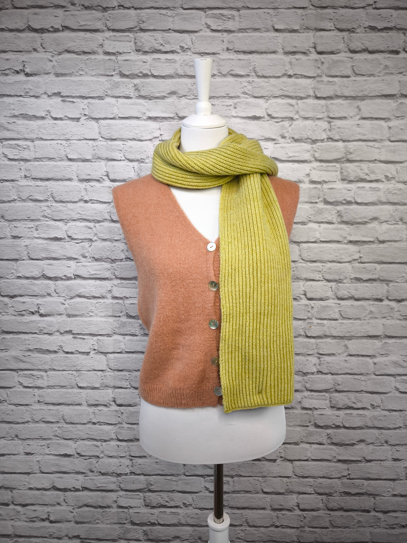 Nachhaltige Alpaka Strickweste in BIO QUALITÄT - DUNKLER FRÜHLING SOMMER