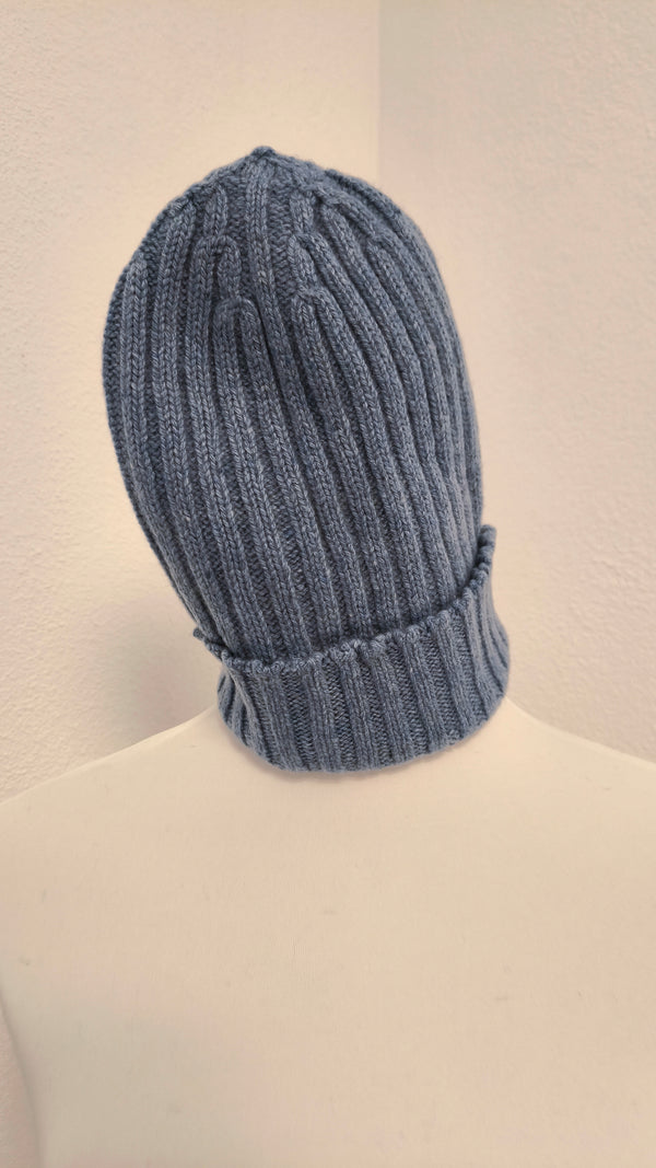 STRICKMÜTZE AUS RECYCELTEM KASCHMIR- DUNKLER SOMMER
