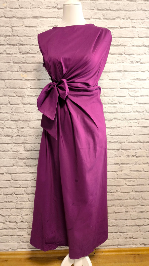 Ärmelloses Wickelkleid mit seitlicher Drapierung- GEDECKTER WINTER