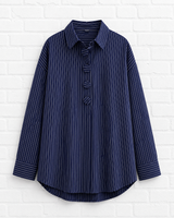 Oversize-Hemd mit feinen Streifen & Statement Knöpfen – TWILIGHT WINTER