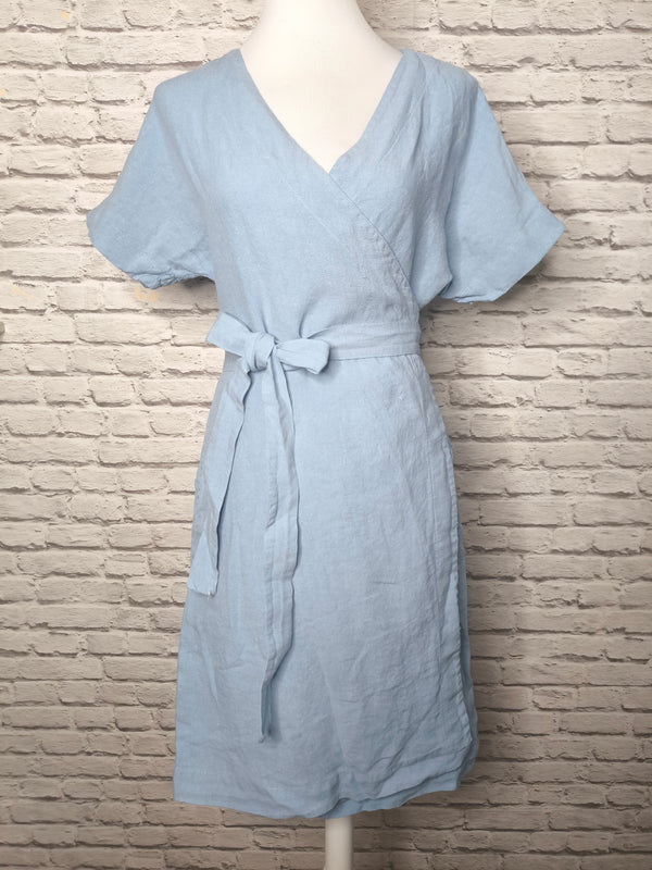 Natürliches 100% Leinen-Wickelkleid - Elegantes Sommerkleid: Wolkig blau