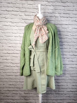 Lässige Oversized Mohair- Strickjacke mit Puffärmel- Lindgrün