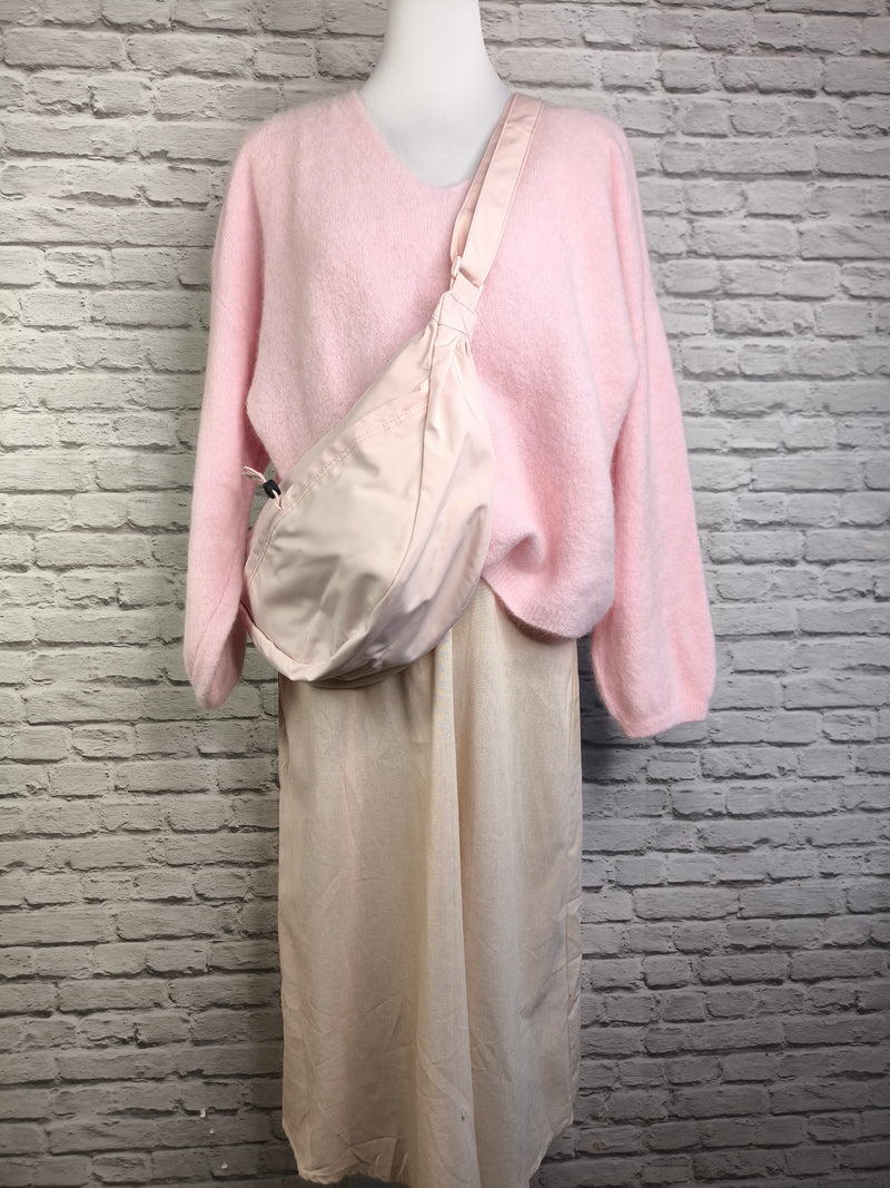 Flauschiger Alpaka Pullover V- Ausschnitt- Rosa