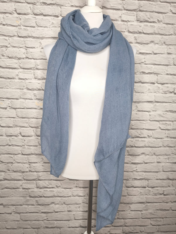 Unifarbener Strickschal - Supersoft - Jeansblau