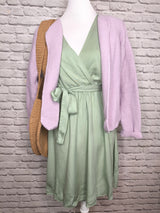 Sommerkleid mit Flügelärmel- Salbeigrün
