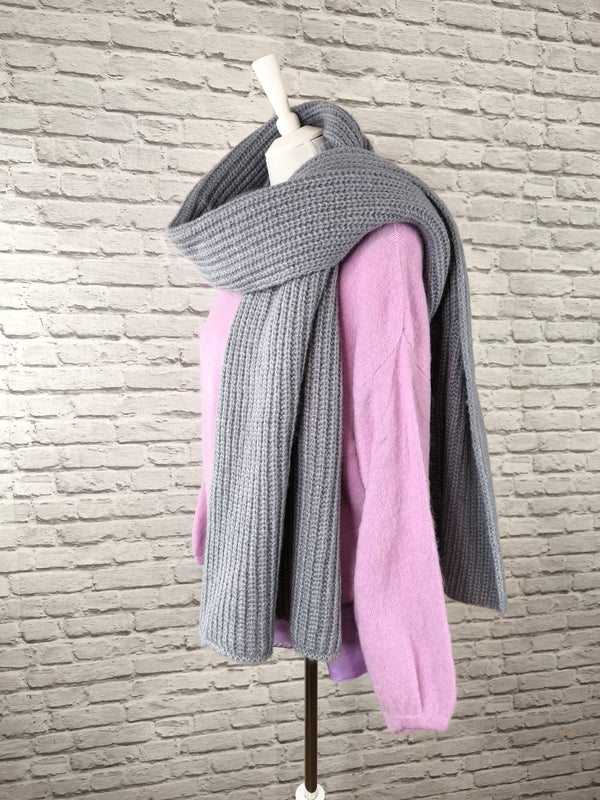 ECO FRIENDLY STRICKSCHAL- GRAU